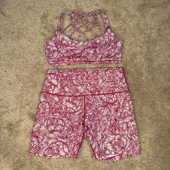RARE Lululemon Floral Bloom White Star Ruby Set - Size 8/10 - Picture 2 of 5